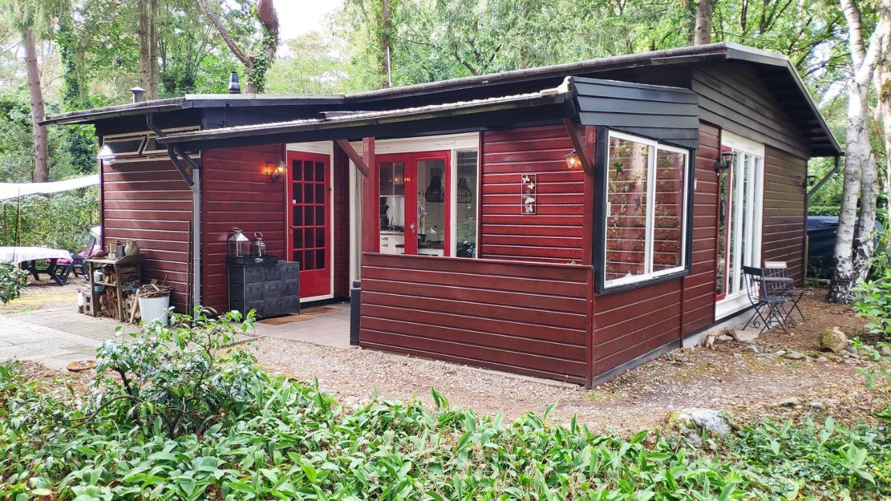 Bosbungalow De Eekhoorn Nunspeet Exterior foto
